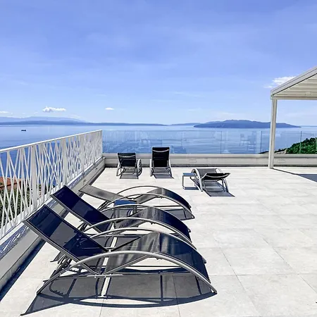 Skysea In Bregi With A View Of Daire *