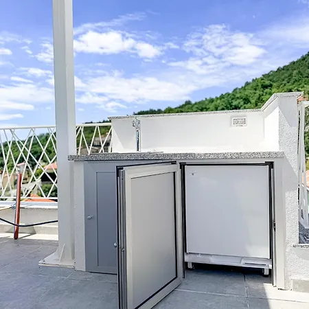 Skysea In Bregi With A View Of Daire